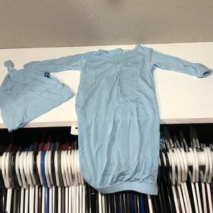 Kic Kee Pants gown and hat